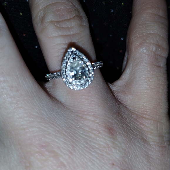 14k sz 7 Vera Wang Love engagement ring - Picture 9 of 16